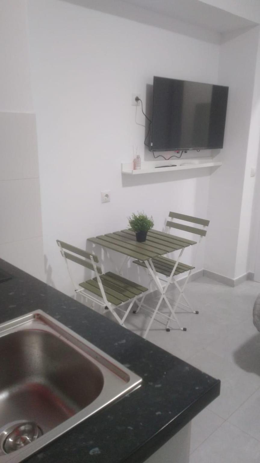 Estudio Encantador Cerca Del Carrefour Rosaleda 1 Málaga Exterior foto